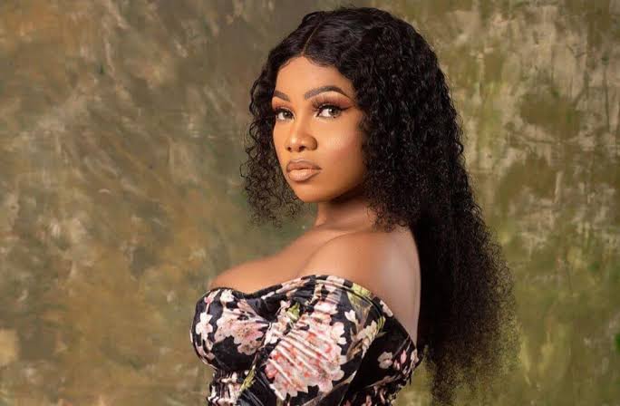 Preacher of Love: Fans accuse Tacha of being erratic (See Video)