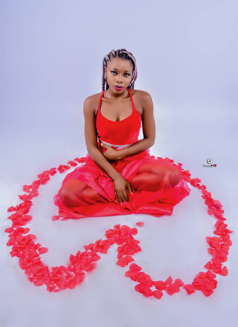 More Romantic and S e x y Pictures From Bayelsa-Born Model, Blessing