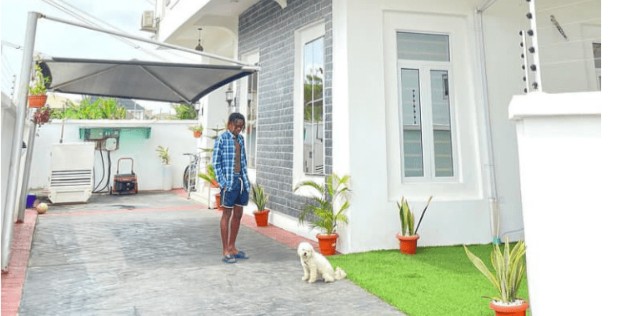 Singer Fireboy Joins The League of Celebrity Mansion Owner in Lagos