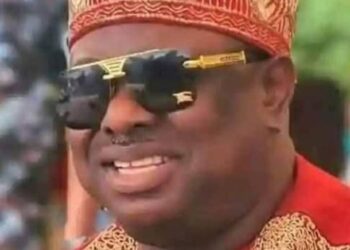 Pastor Reuben Empowers Over 1000 Members of Constituent