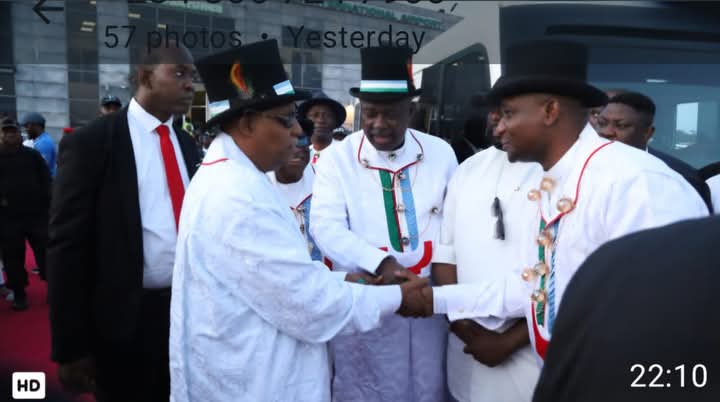 Samuel Ogbuku Welcomes Governor Douye Diri to APC at Grand Rally in Yenagoa Samuel Ogbuku Welcomes Governor Douye Diri to APC at Grand Rally in Yenagoa