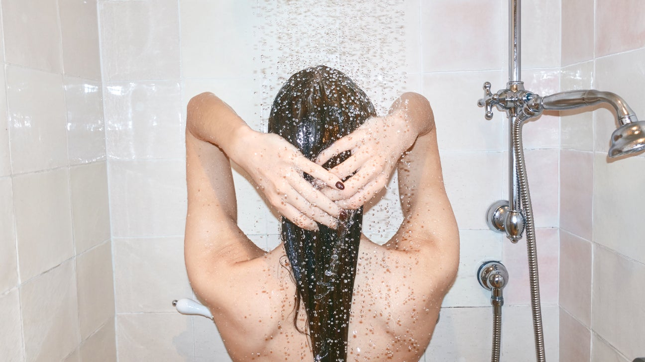 How a Simple Bath Is Becoming a Powerful Tool Against Everyday Restlessness