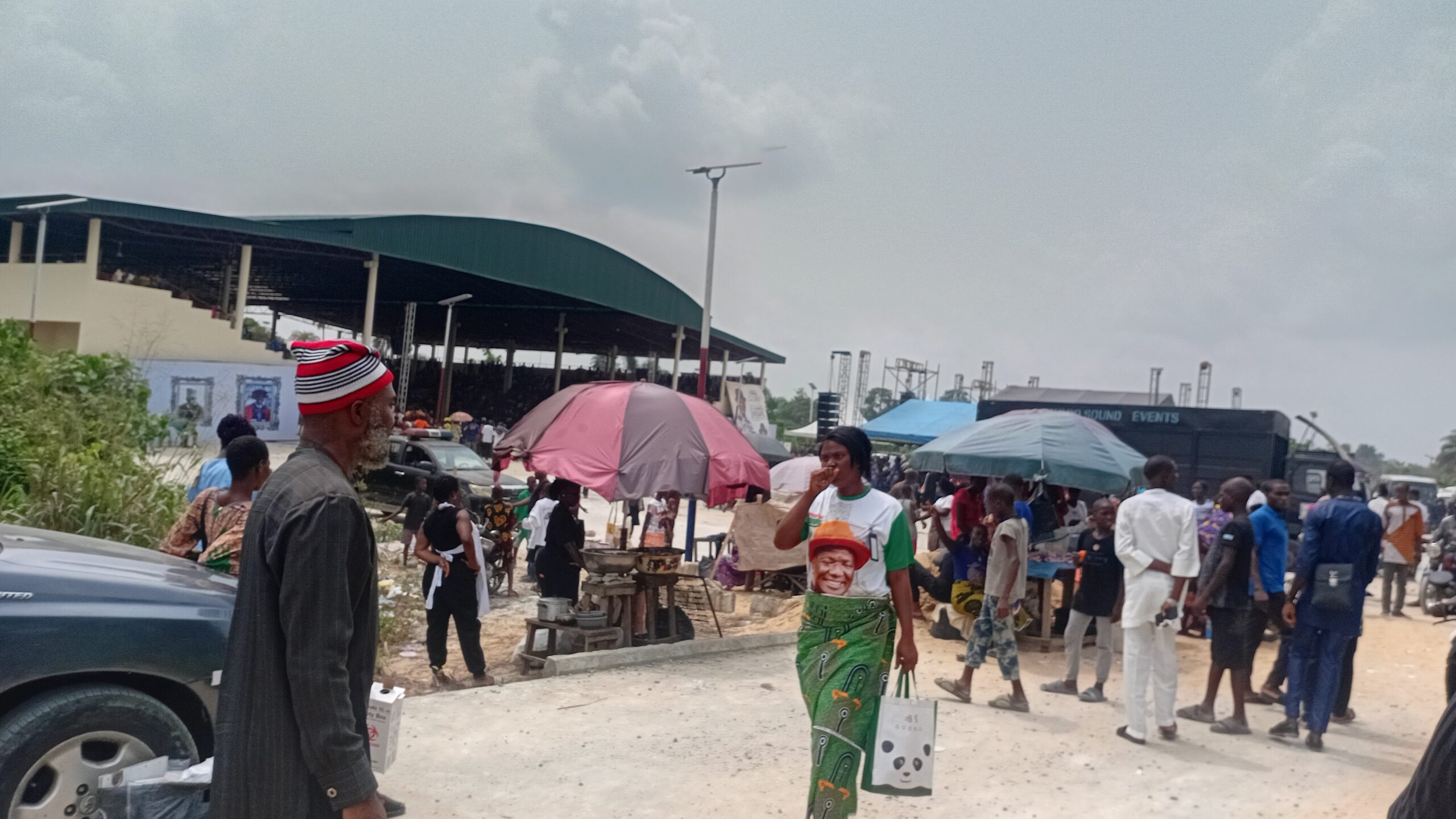 Ofoni Stands Still As A Statesman Goes Home