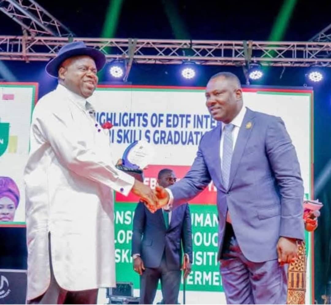 Obuebite commend Gov. Diri for jonouring Late Bayelsà Deputy Gov with befitting burial