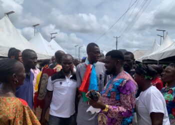 2027: Bayelsa Assembly Hopeful, Dimaro, Gets Royal Blessings, Campaign Materials, Cash Gift
