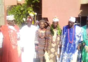 South/South And South/East Yoruba Traditional Rulers Chairman Presents Staff Of Office To Colleague In Nnewi, Calls For Unity and Peace