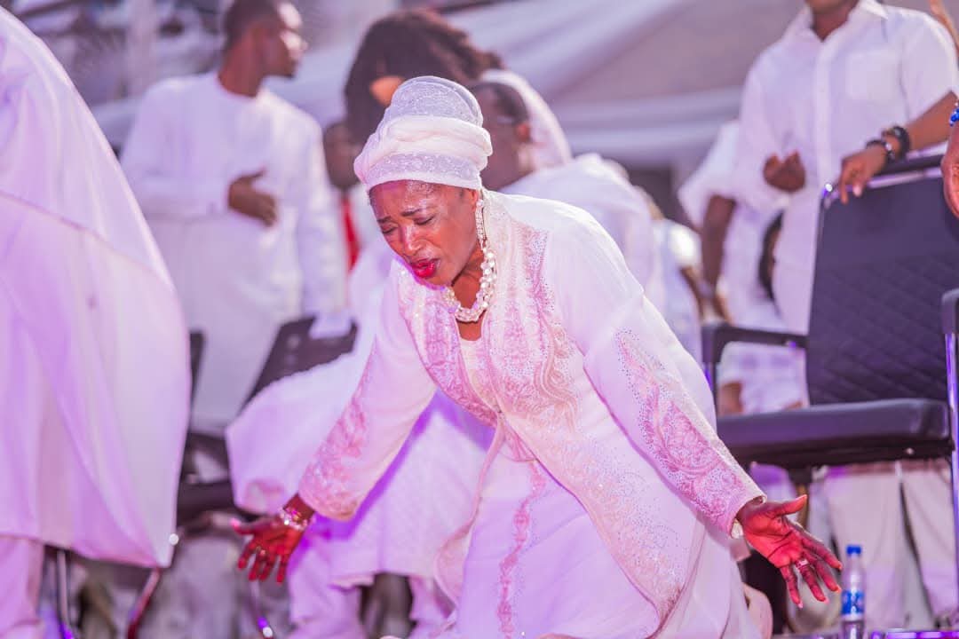 Gloria Diri Leads Women in Praise as Bayelsa White Concert Holds Sixth Edition Gloria Diri Leads Women in Praise as Bayelsa White Concert Holds Sixth Edition