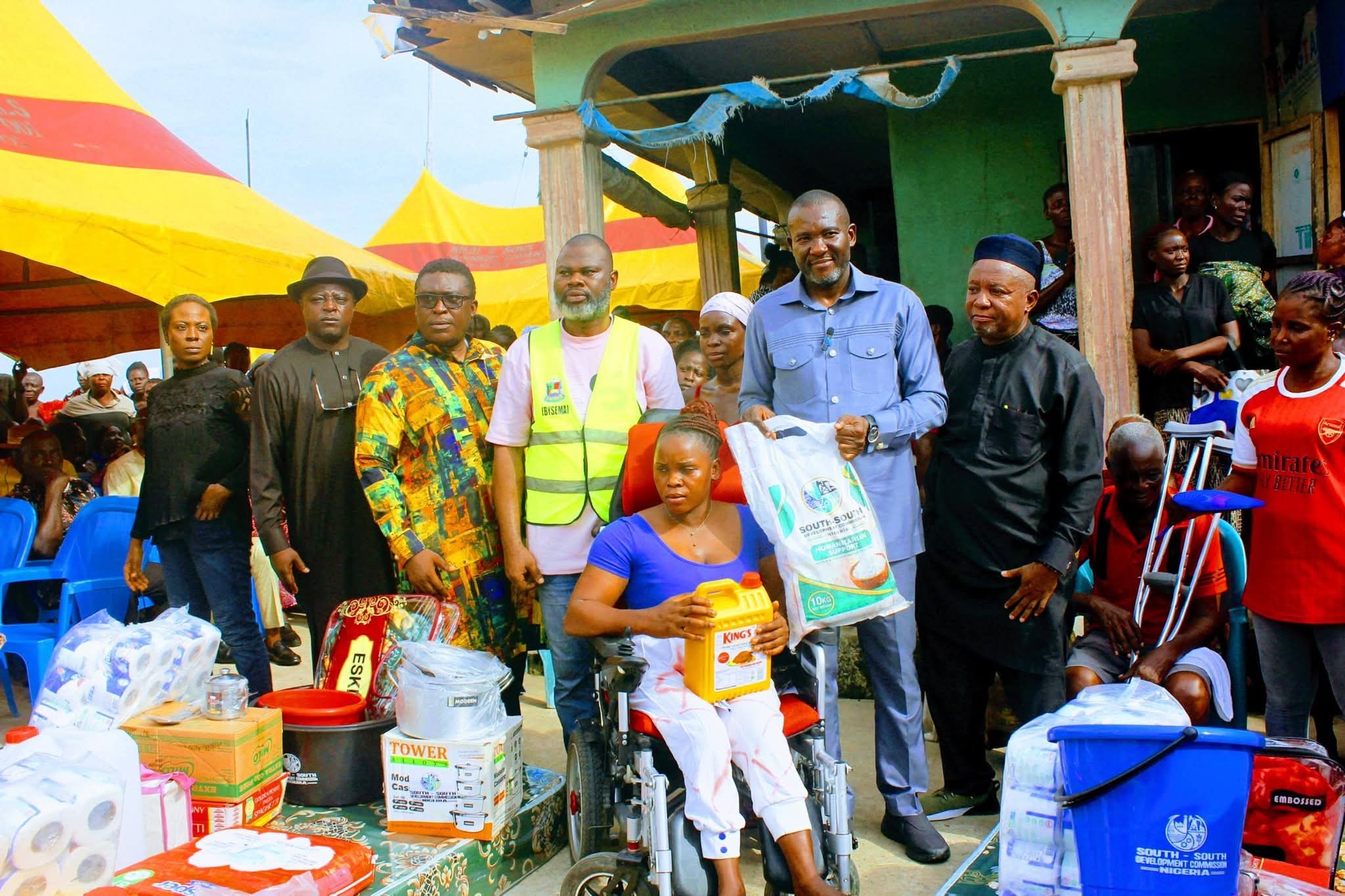 SSDC Rushes Relief Materials to Flood-Hit Bayelsa Communities SSDC Rushes Relief Materials to Flood-Hit Bayelsa Communities